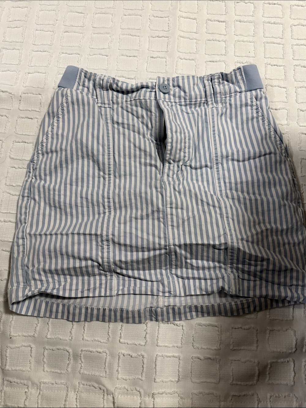 Lee Men's Light Blue and White Striped Flat Front Shorts